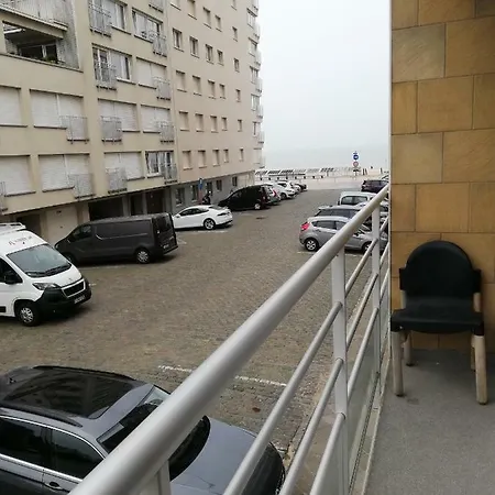 Διαμέρισμα Vlak Bij Zee *